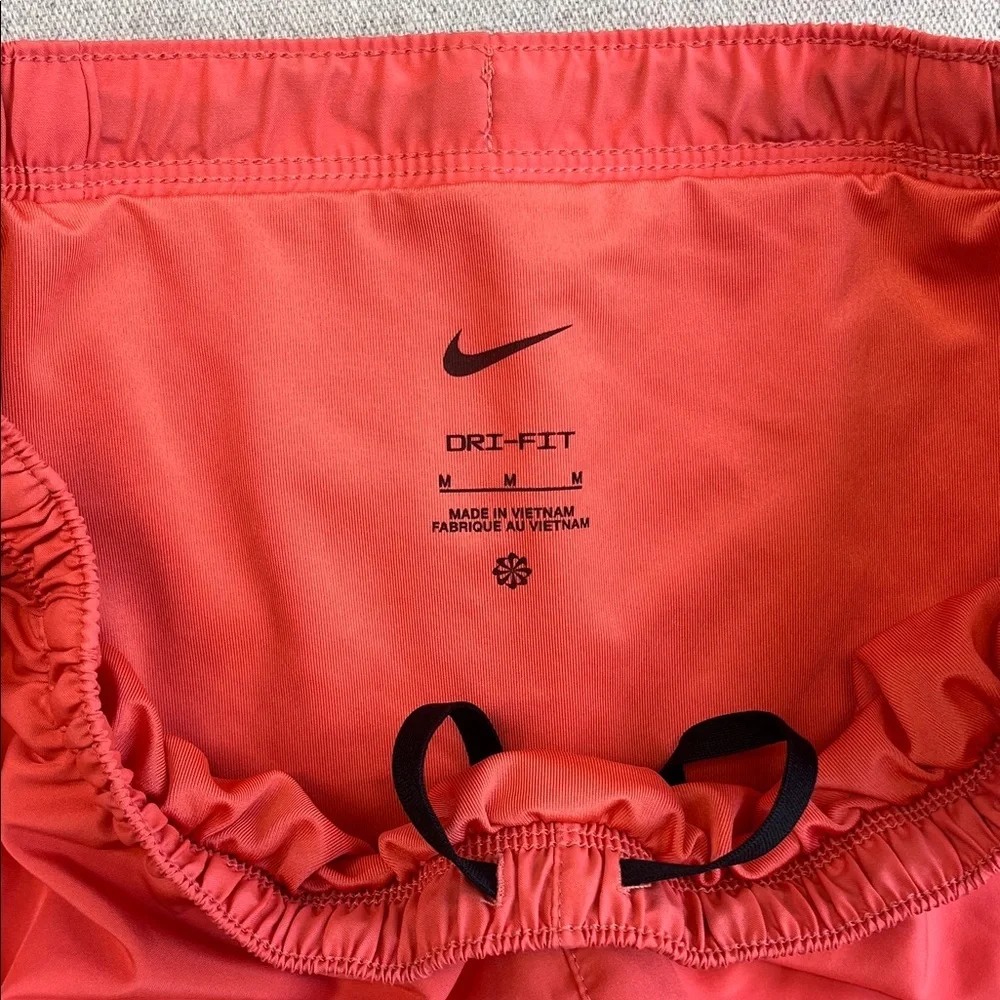 Nike Dri-FIT Running Shorts Women’s Medium Coral Pink Athletic Activewear